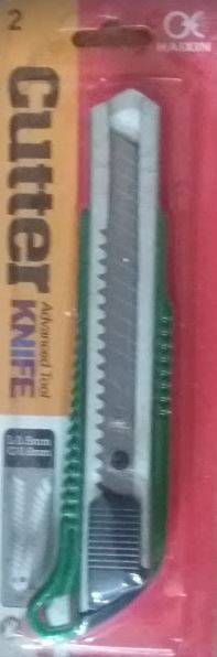 Cutter plastic