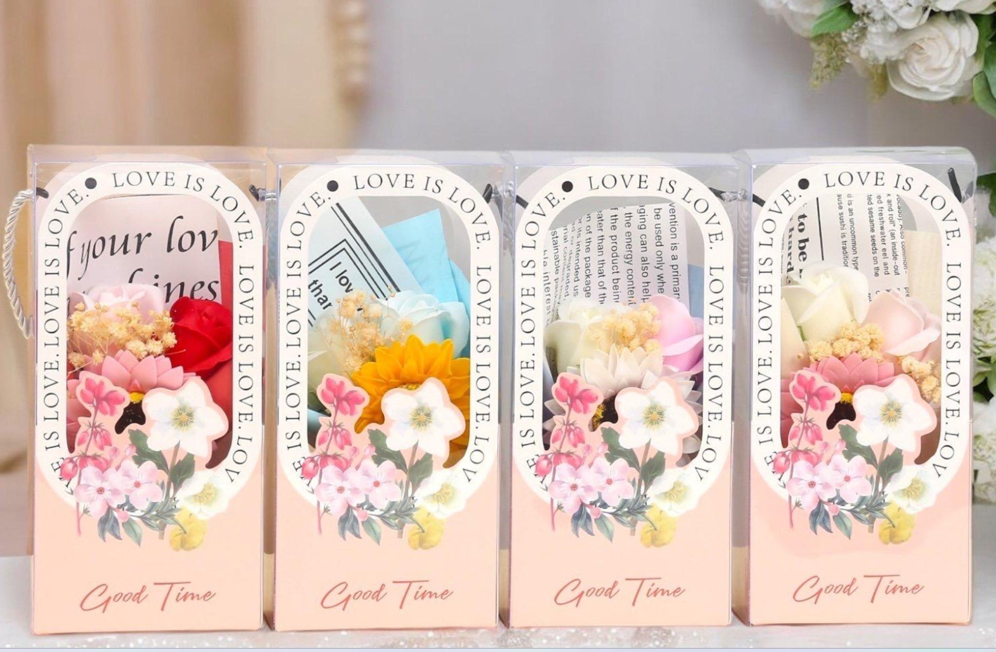Aranjament buchet flori sapun in cutie