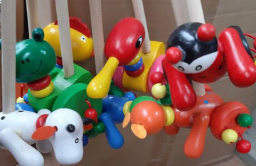 Jucarie de impins din lemn - Egross