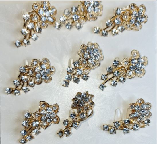 Brosa martisor floare